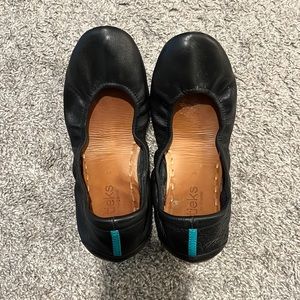 Tieks black